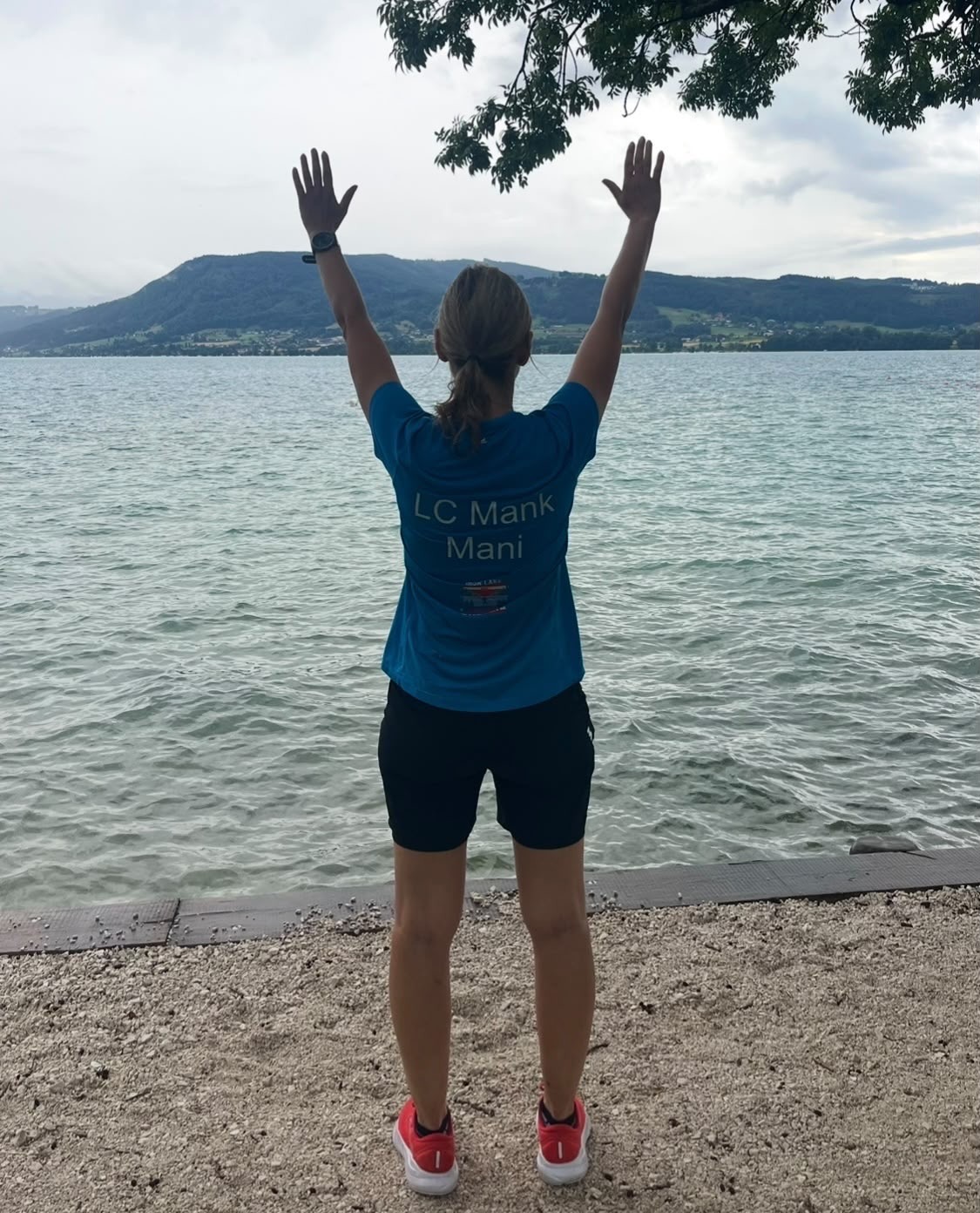 LC Mank Läuferin finisht erfolgreich die Iron Lake Challenge Oberösterreich