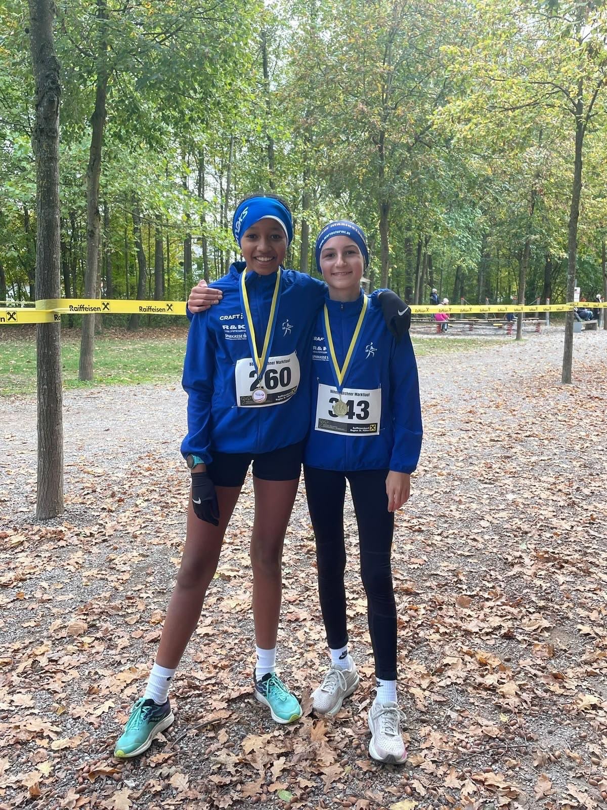 Manker U14-Mädels laufen in Böheimkirchen vorne mit!